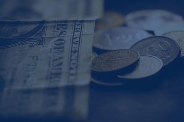 Jakie są różnice pomiędzy kredytem indeksowanym a denominowanym?